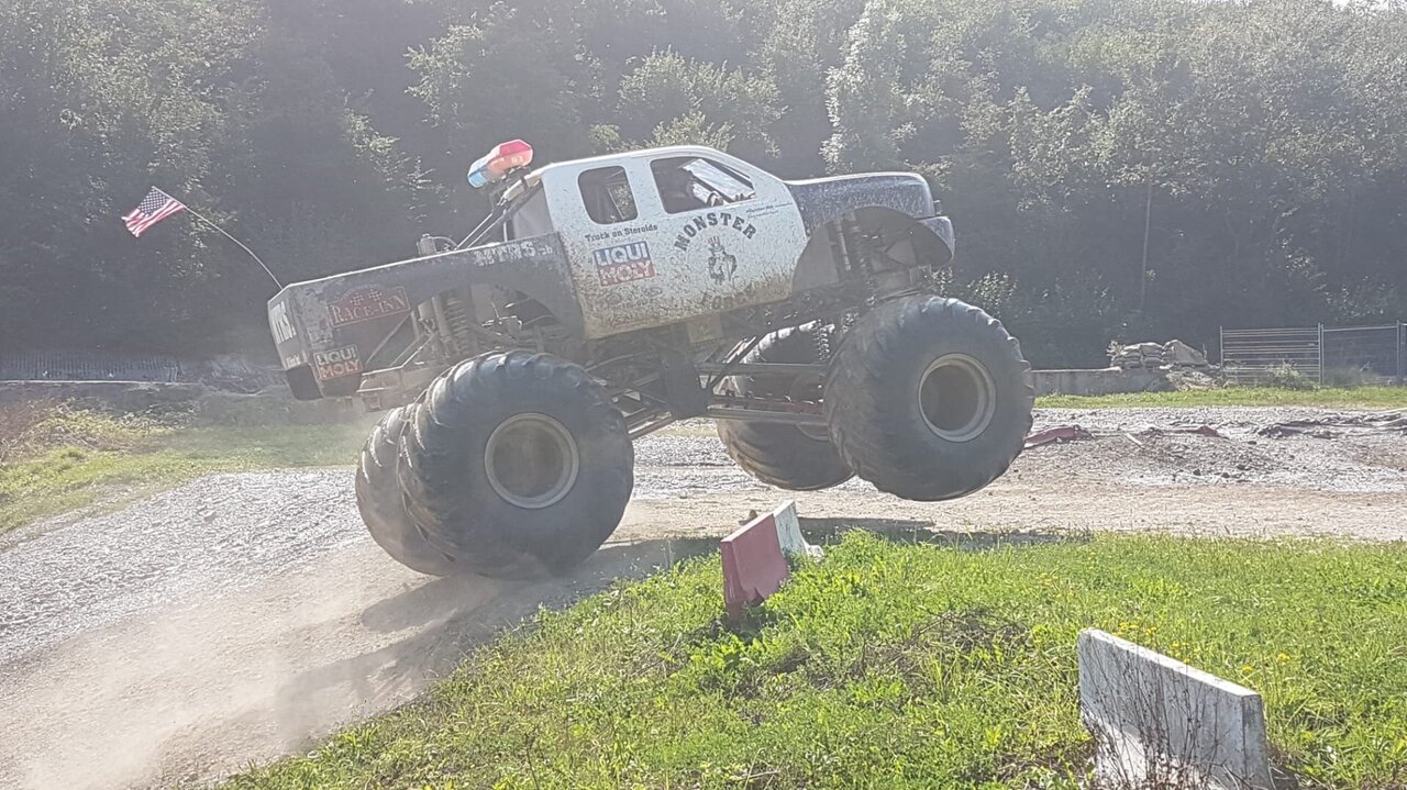 Schweizer Monstertruck