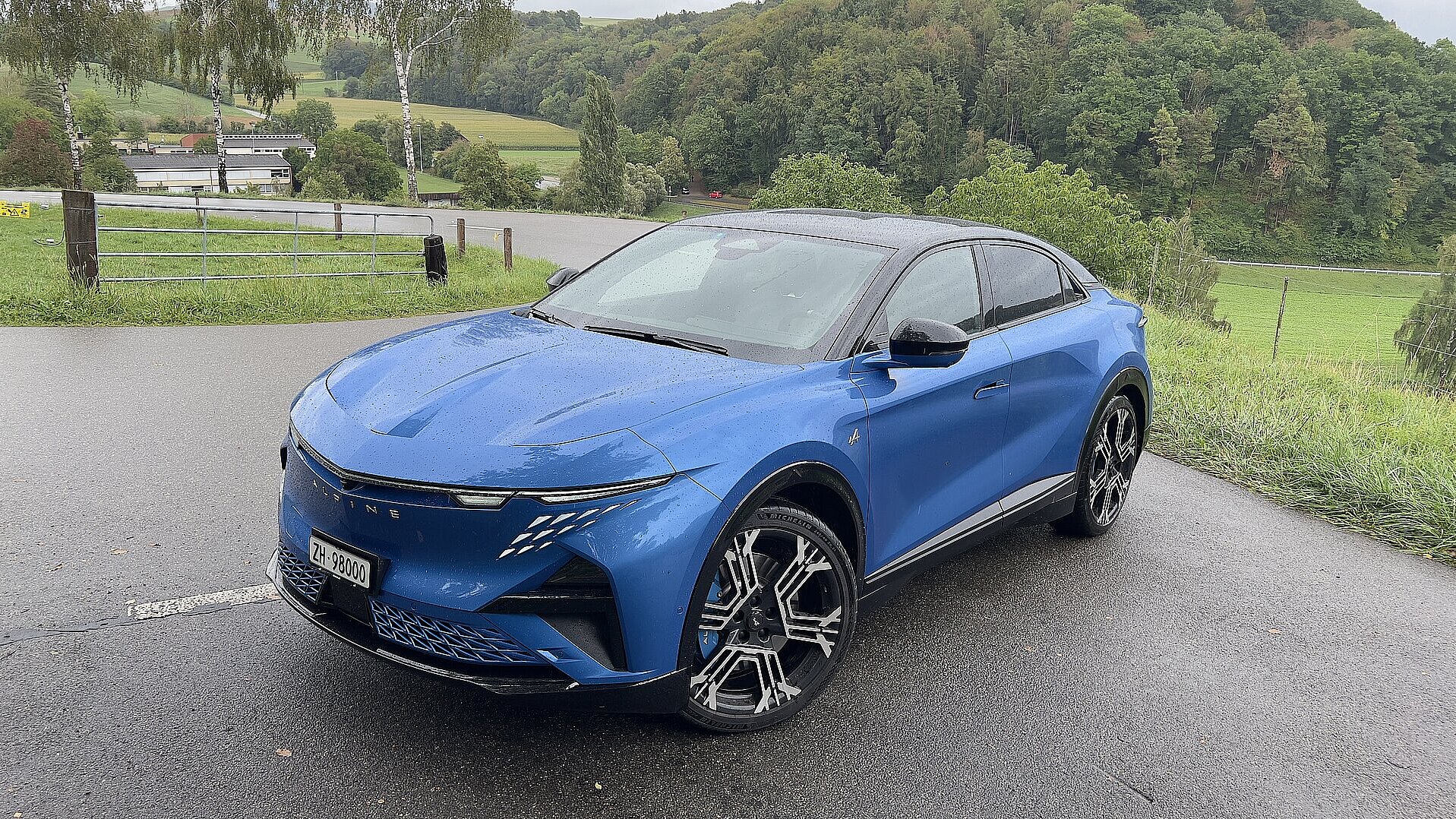 Alpine A390