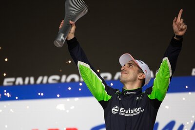 Sébastien Buemi feiert den zweiten Platz beim ePrix von Mexiko