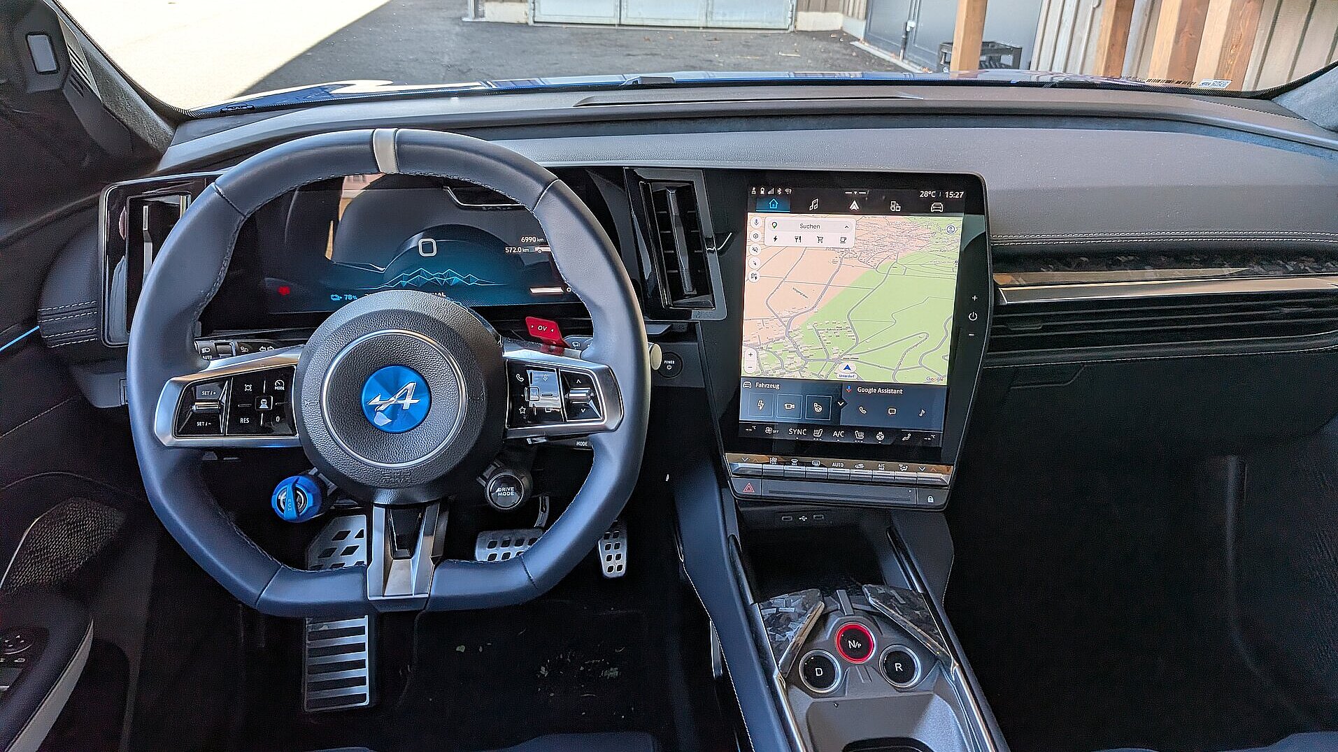 Alpine A390