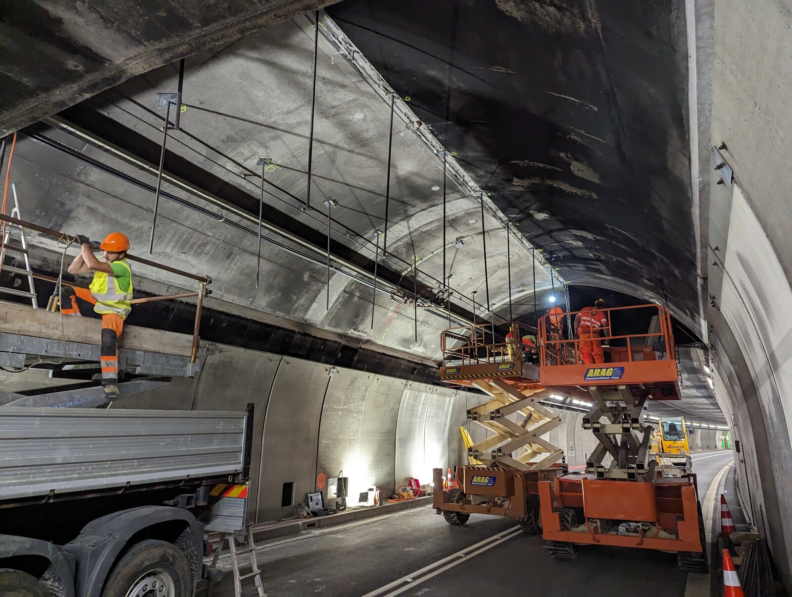 Bis Anfang Oktober wird der Gotthard-Strassentunnel für Unterhaltsarbeiten gesperrt.