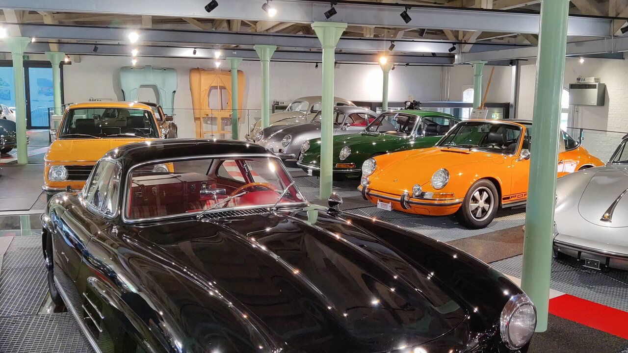 Blick in die Ausstellung der Autobau Erlebniswelt in Romanshorn TG