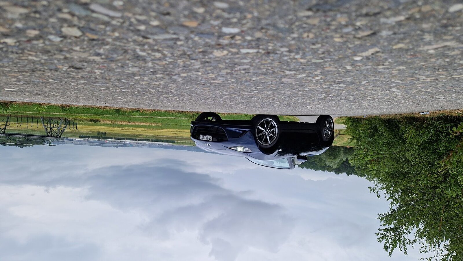 Der Mazda MX-5 in der Frontansicht.