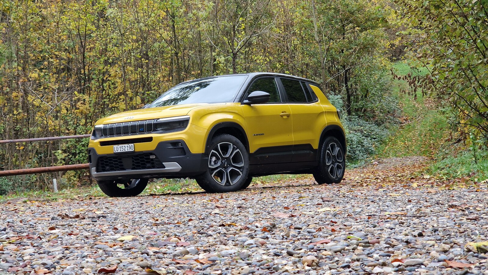 Jeep Avenger von vorne