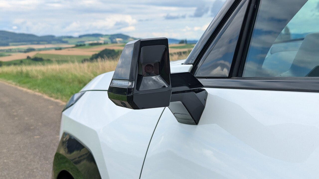 Kameras statt Aussenspiegel am Kia EV9.