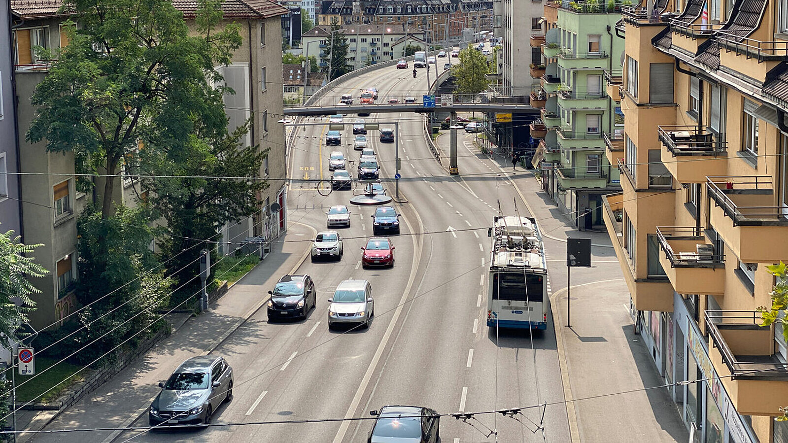 Das Tempo auf der Rosengartenstrasse ist ein Zankapfel verschiedener Interessensgruppen. Bild: STREETLIFE