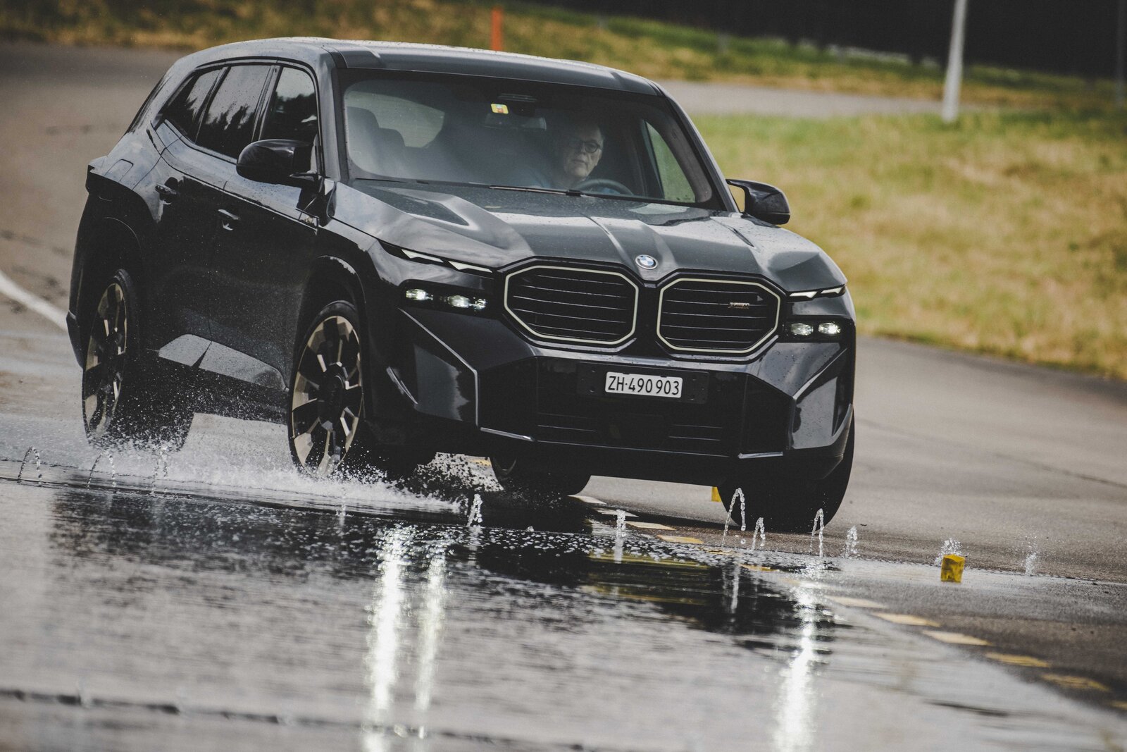 BMW XM auf Schleuderkurs