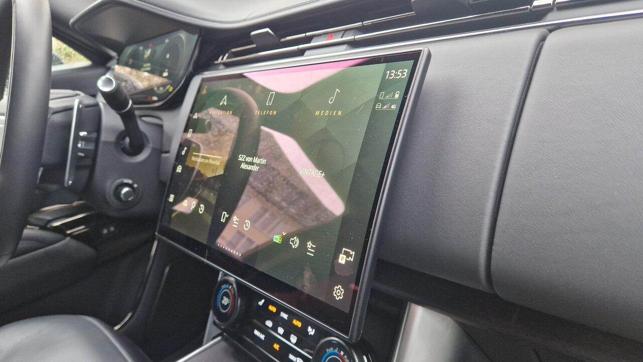 Touchscreen des Range Rover