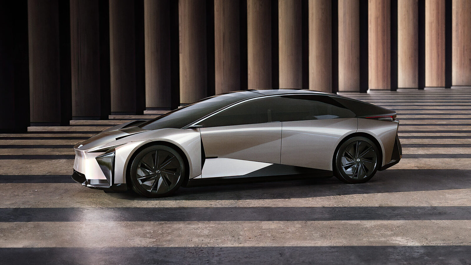 Die Lexus-Studie LF-ZC von vorne