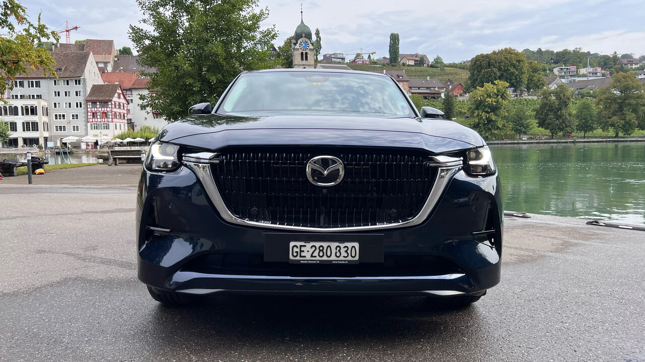 Die Front des Mazda CX-60