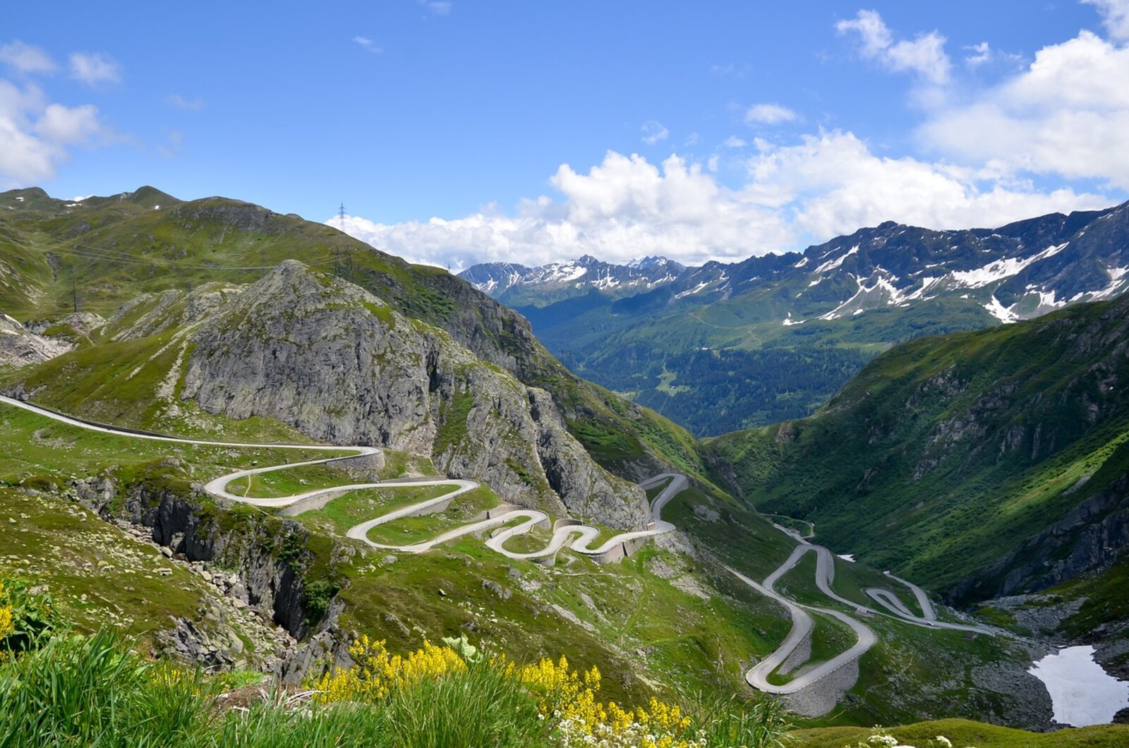 Bild einer Passstrasse