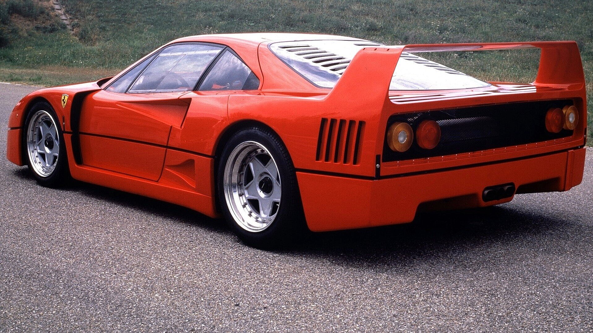 Ferrari F40