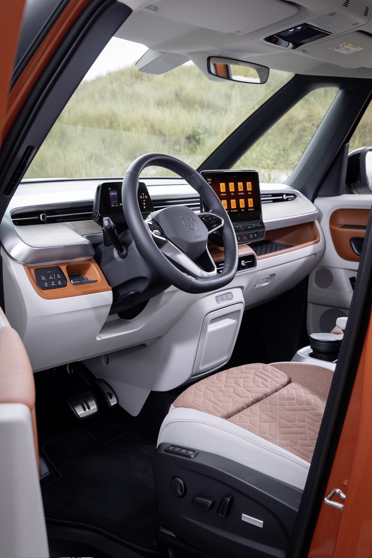Blick ins Cockpit des VW ID.Buzz