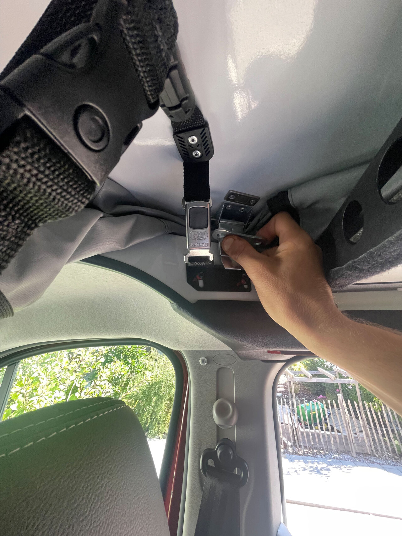 Mechanismus für das Aufstelldach im Renault Trafic Spacenomad