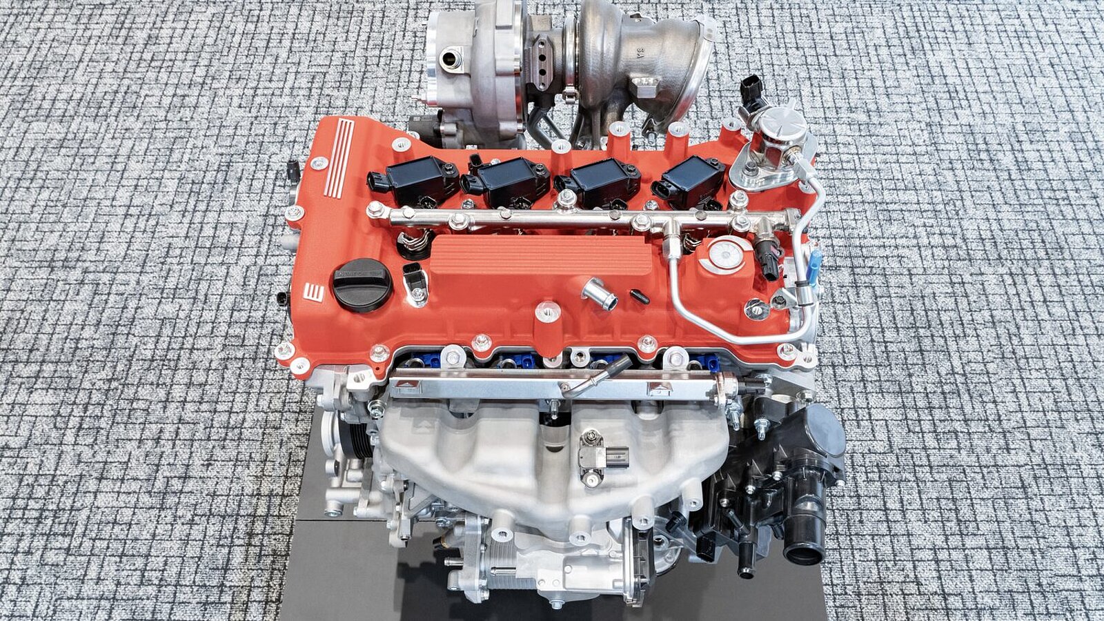 Hochmoderner 2.0-Liter 4-Zylinder-Reihenmotor von Toyota Motor Corporation. Mehr Leistung, weniger Verbrauch. Bild: Toyota Media Global