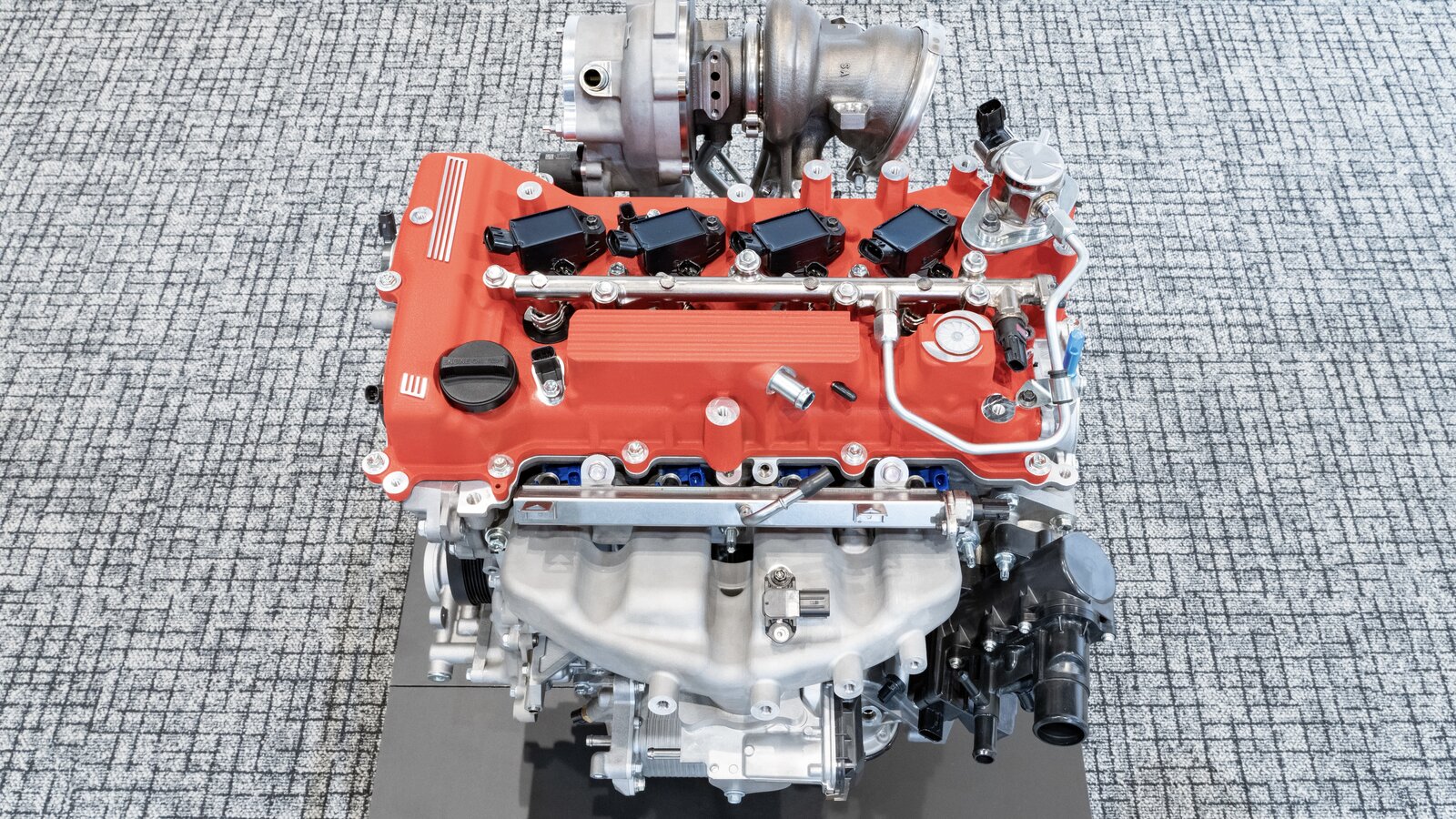 Hochmoderner 2.0-Liter 4-Zylinder-Reihenmotor von Toyota Motor Corporation. Mehr Leistung, weniger Verbrauch. Bild: Toyota Media Global
