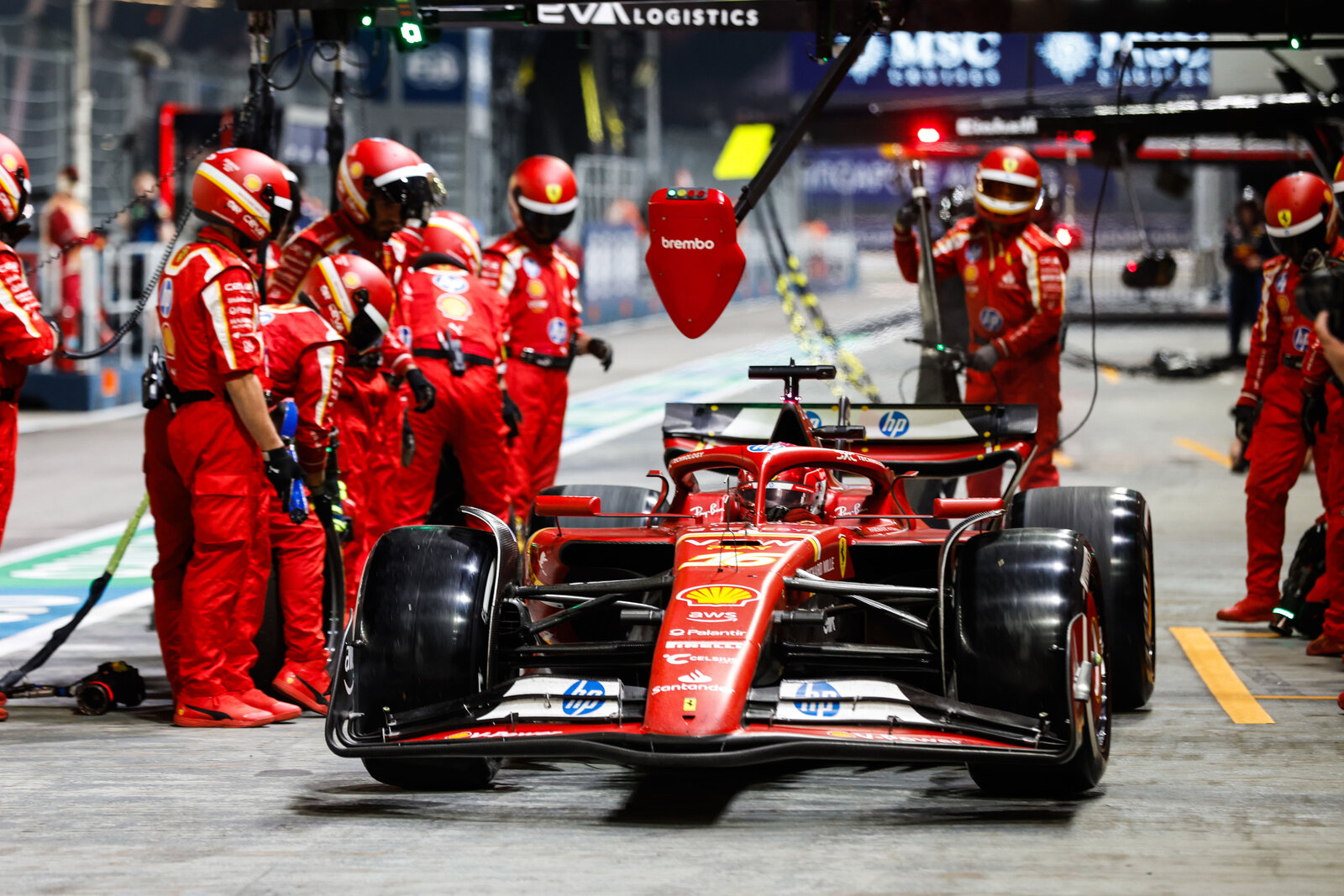 Formel 1 Ferrari beim Boxenstopp