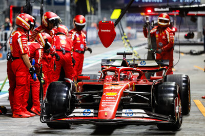 Formel 1 Ferrari beim Boxenstopp