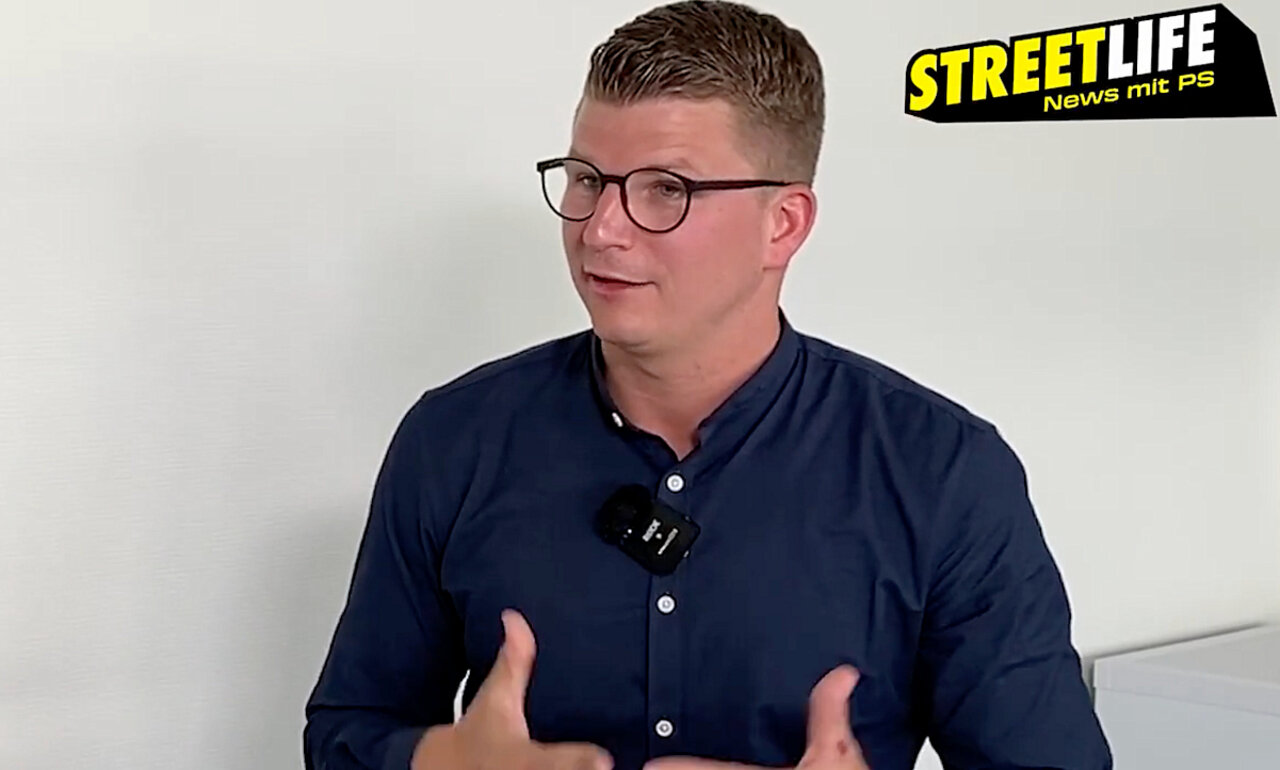 SVP-Nationalrat Mike Egger während eines Interviews auf der STREETLiFE-Redaktion. Bild: STREETLIFE
