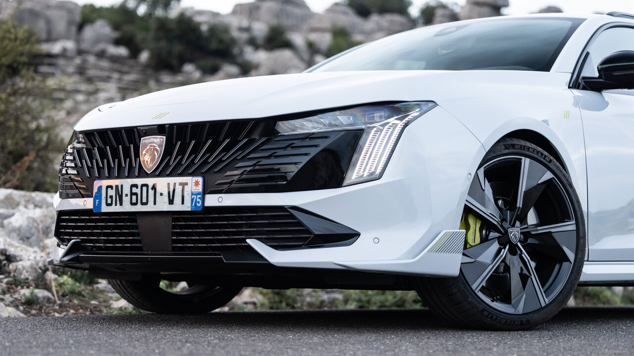 Front des Peugeot 508 SW PSE