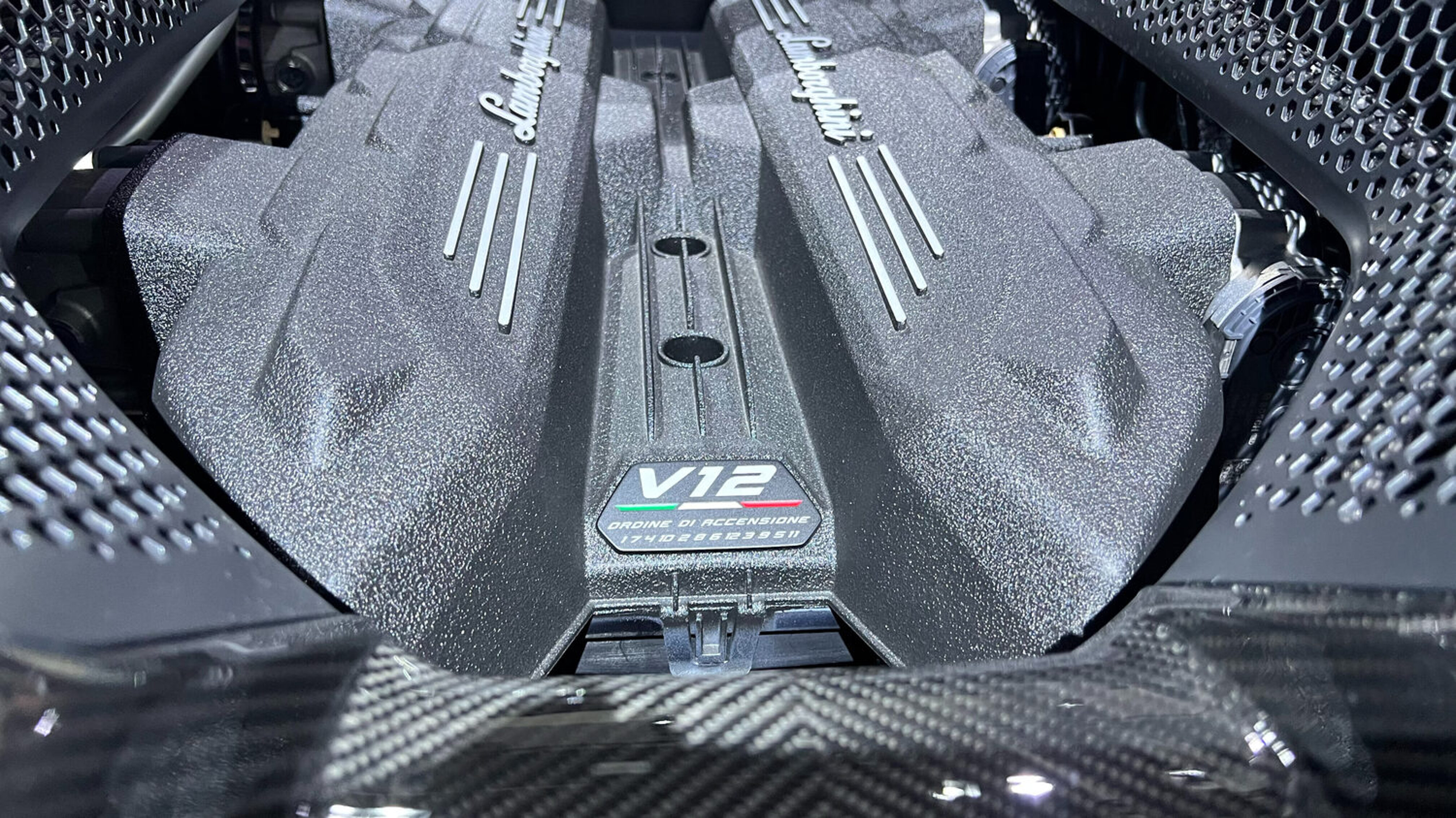 Motor des Lamborghin Revuelto