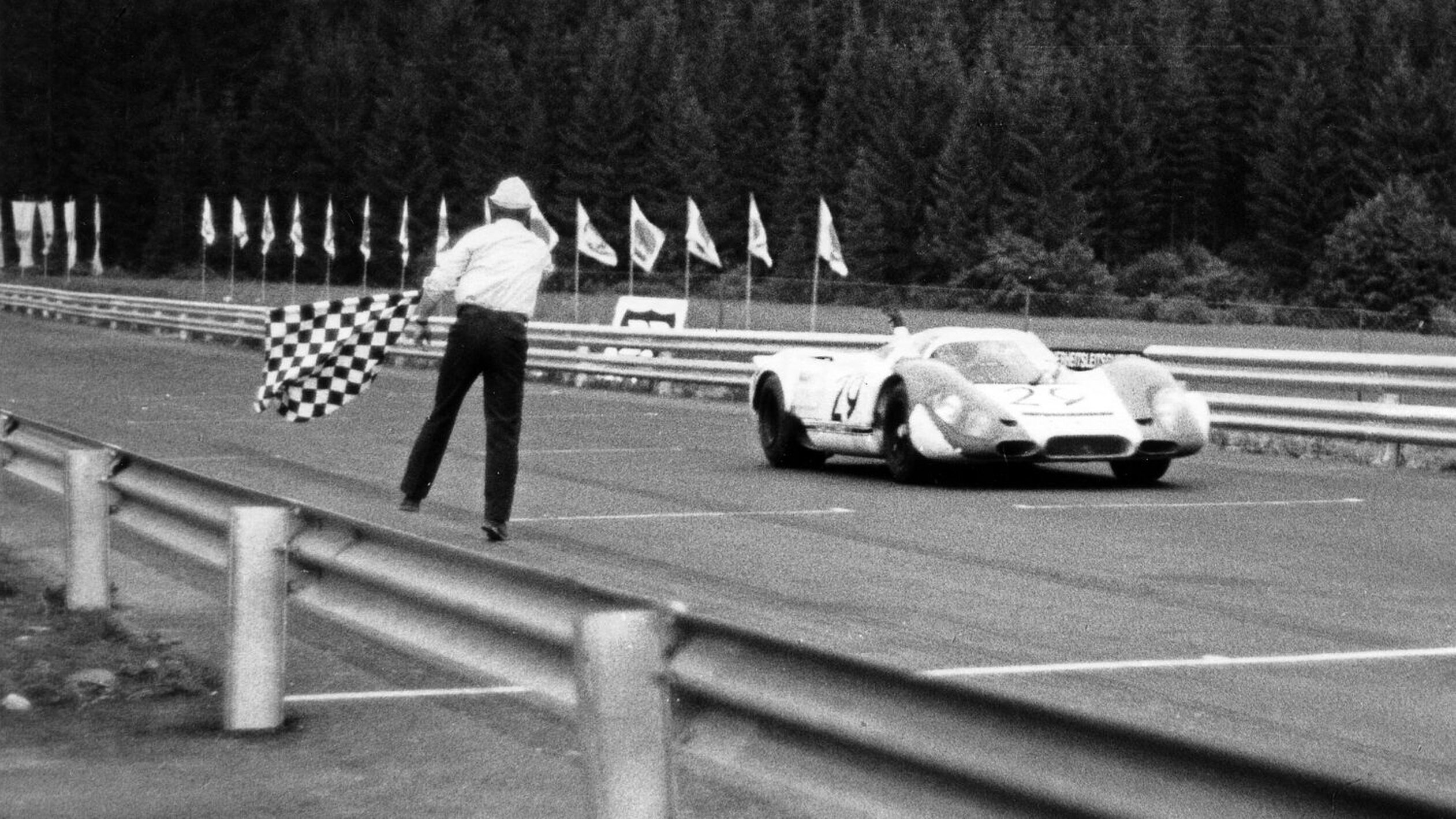 orsche 917 KH beim Rennen in Zeltweg 1969: Nr. 29 (Gesamtsieger), Fahrer: Jo Siffert und Kurt Ahrens, jr.