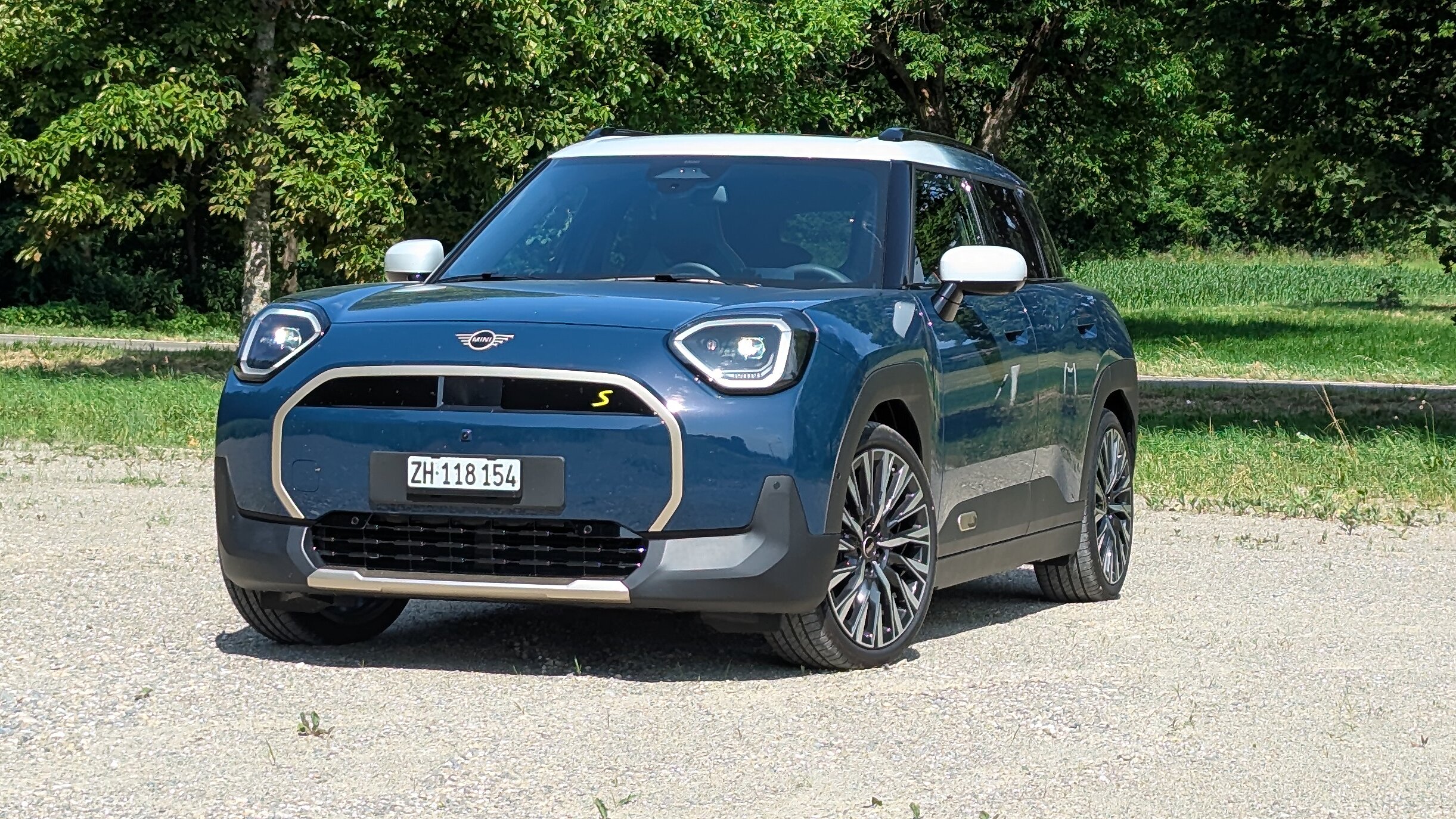 Frontansicht des Mini Aceman