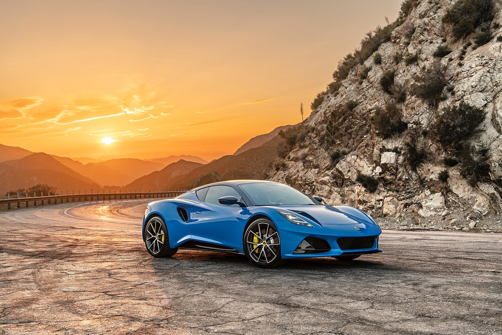 Lotus Emira