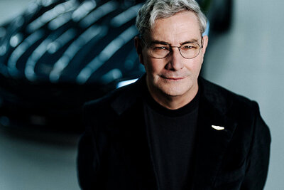 Luc Donckerwolke ist Chef-Designer bei Genesis Motors und Hyundai-Kia Automotive. Der Belgier gilt als einer der bedeutesten Automobildesigner. Er arbeitete unter anderem bei Audi, Lamborghini und Bentley. Bild: Hyundai Newsroom