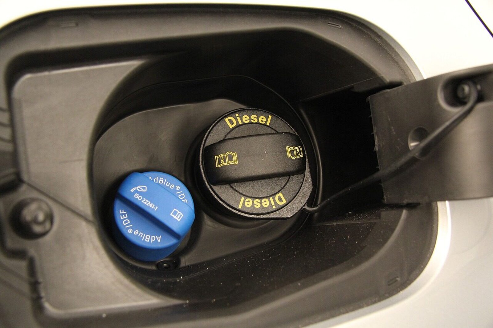 AdBlue Tankstutzen