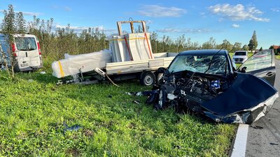 Unfallfahrzeuge nach dem Unfall in Schocherswil