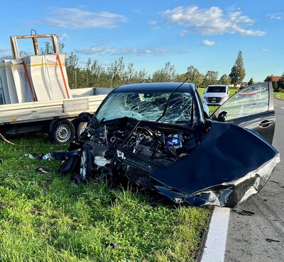 Unfallfahrzeuge nach dem Unfall in Schocherswil