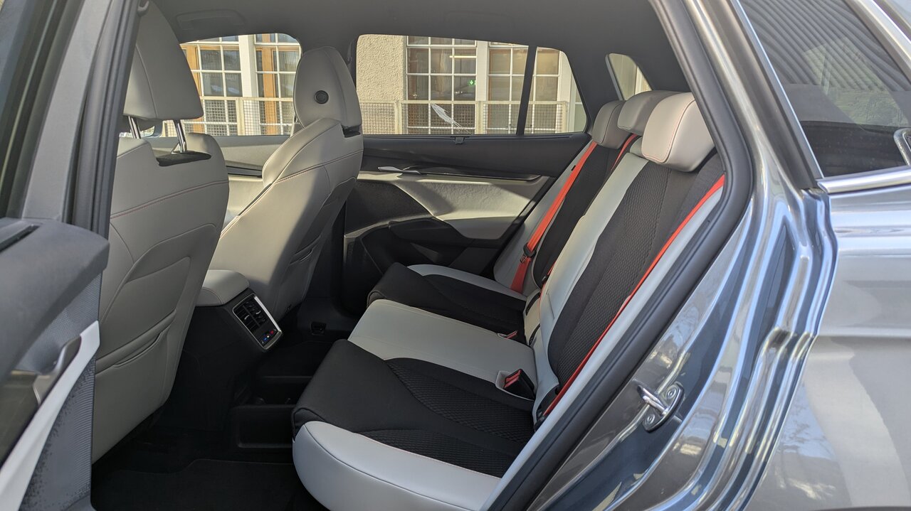 Rücksitze im Skoda Elroq