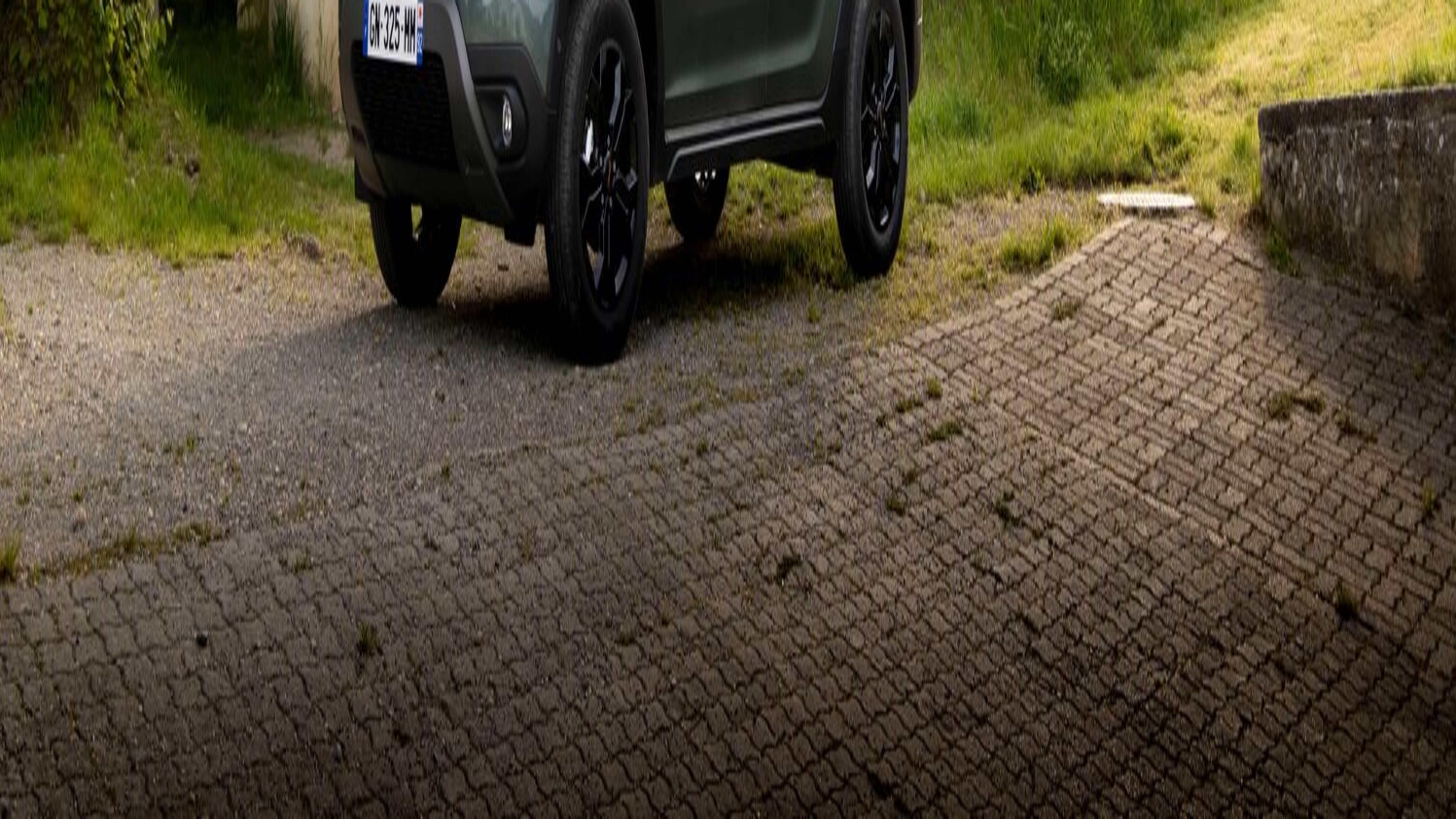 Dacia Duster von vorne