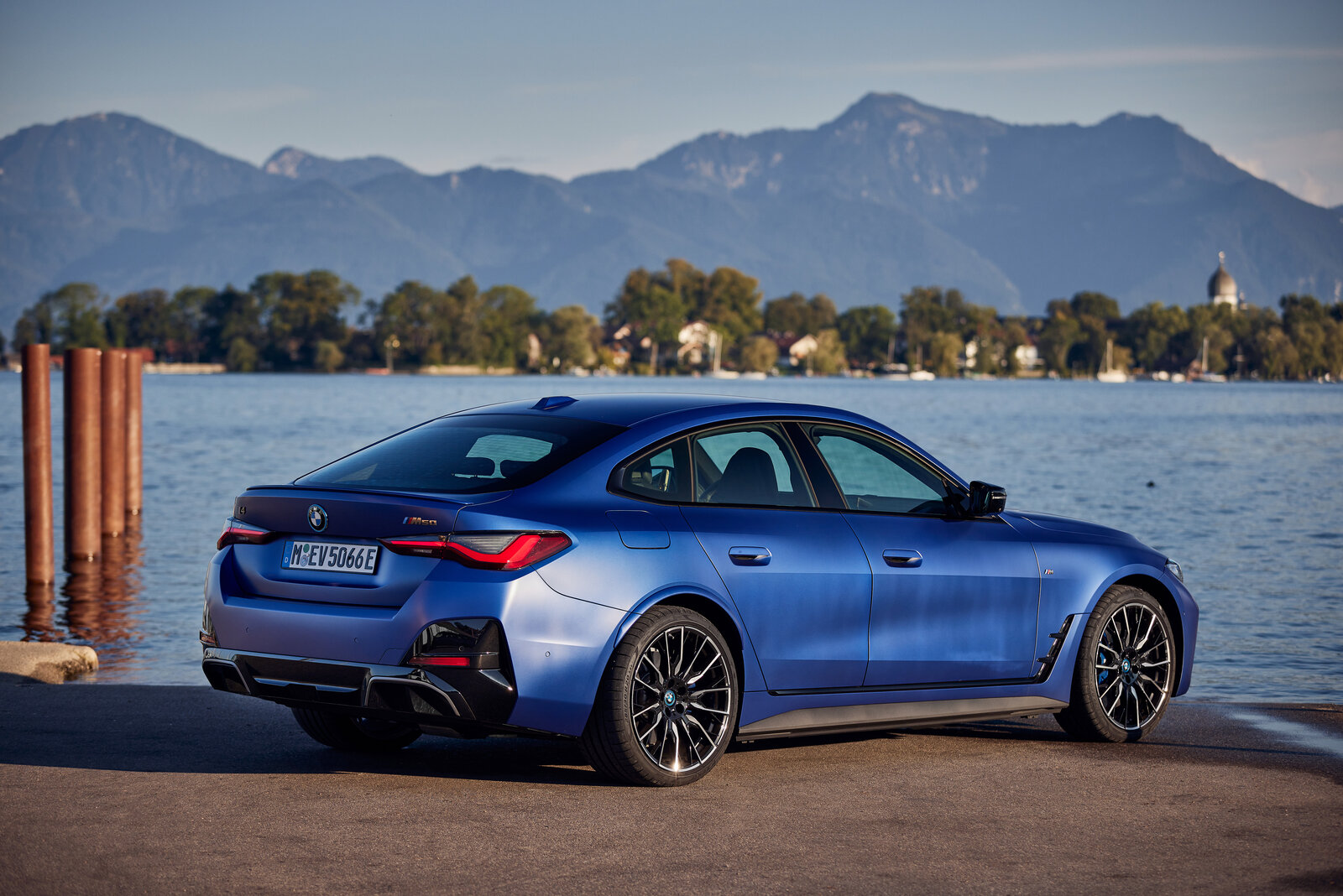 Heckansicht BMW i4
