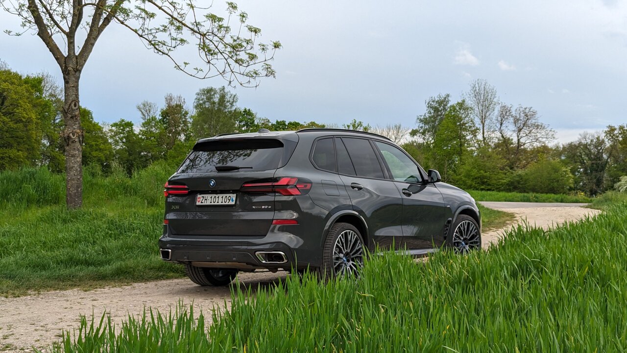 BMW X5 von hinten