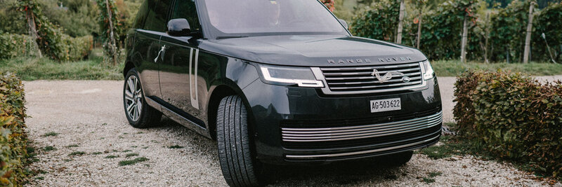 Range Rover von schräg vorne