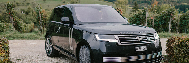 Range Rover von schräg vorne