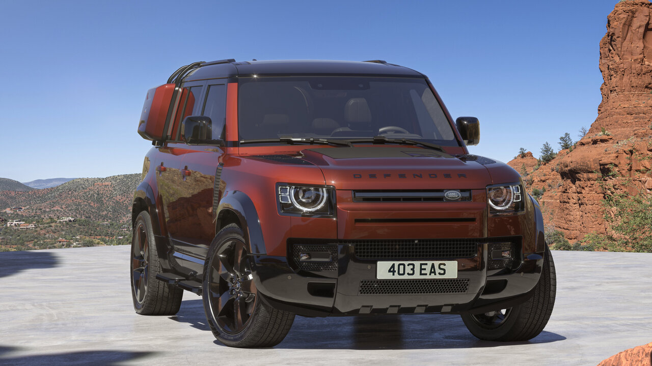 Land Rover Defender von vorne