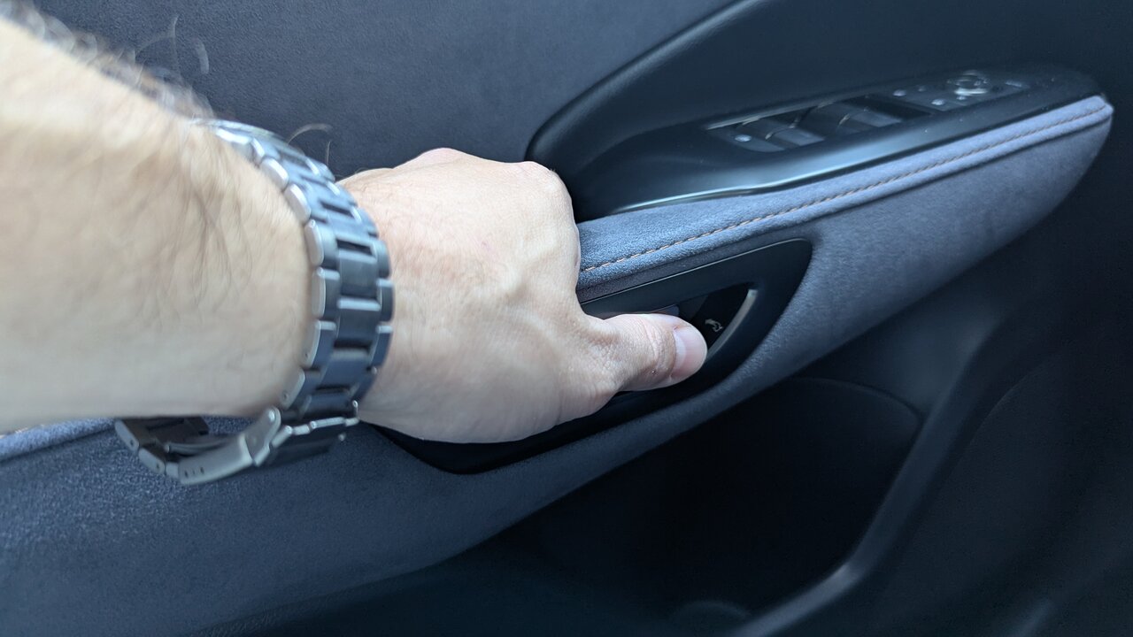 Türgriff im Lexus LBX