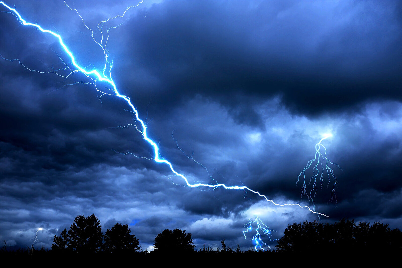 Gewitter mit Blitz