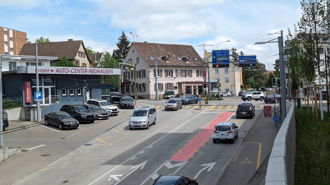 Kreuzung Zollstrasse-Klettgauerstrasse in Neuhausen