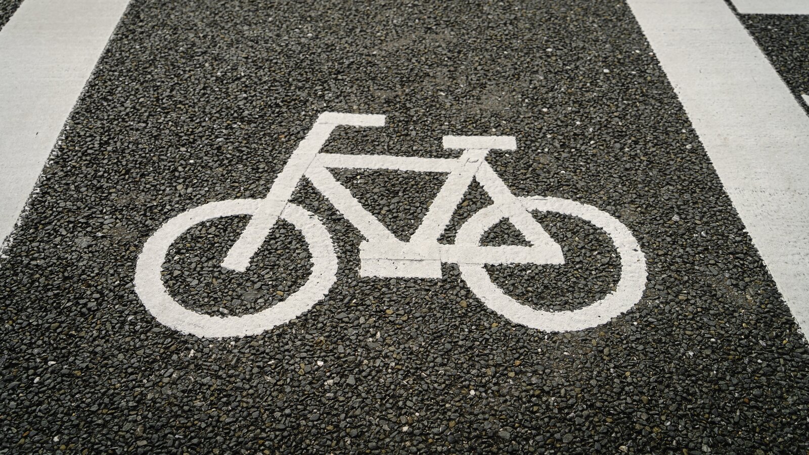 Der Fahrradverkehr würde bei einem stadtweiten Auto- und LKW-Streik die bestehenden Dimensionen sprengen. Bild: freepik.com