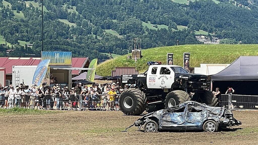 Schweizer Monstertruck