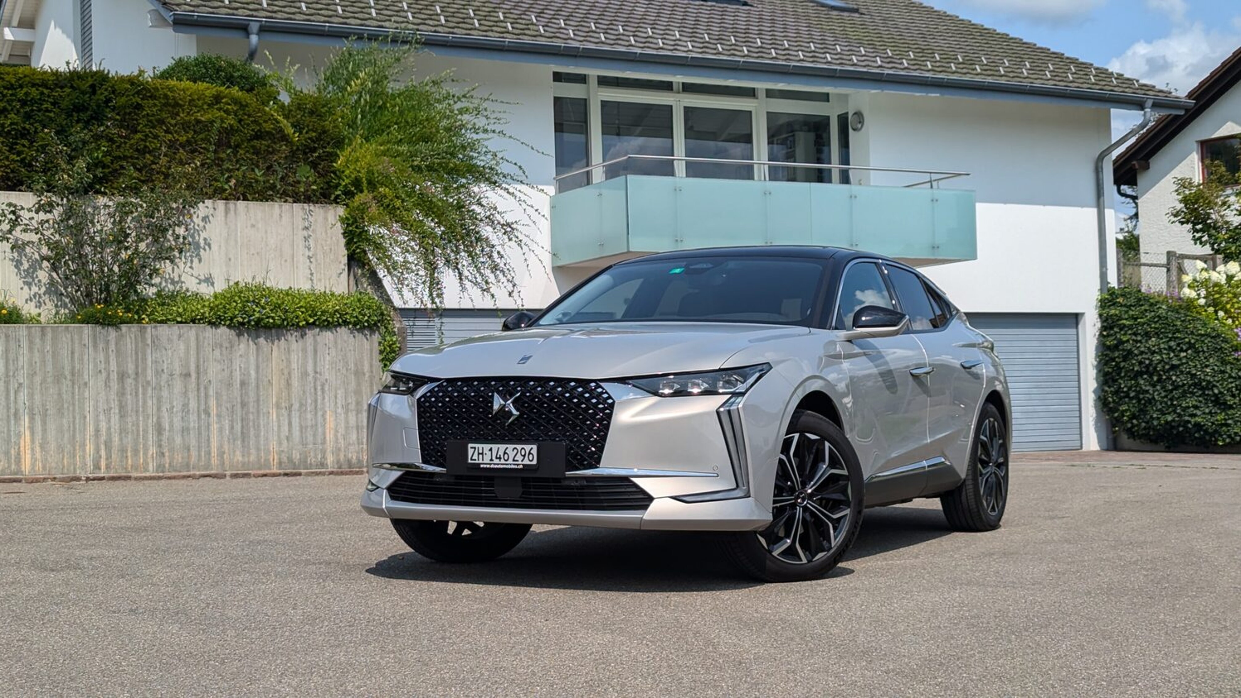 DS 4