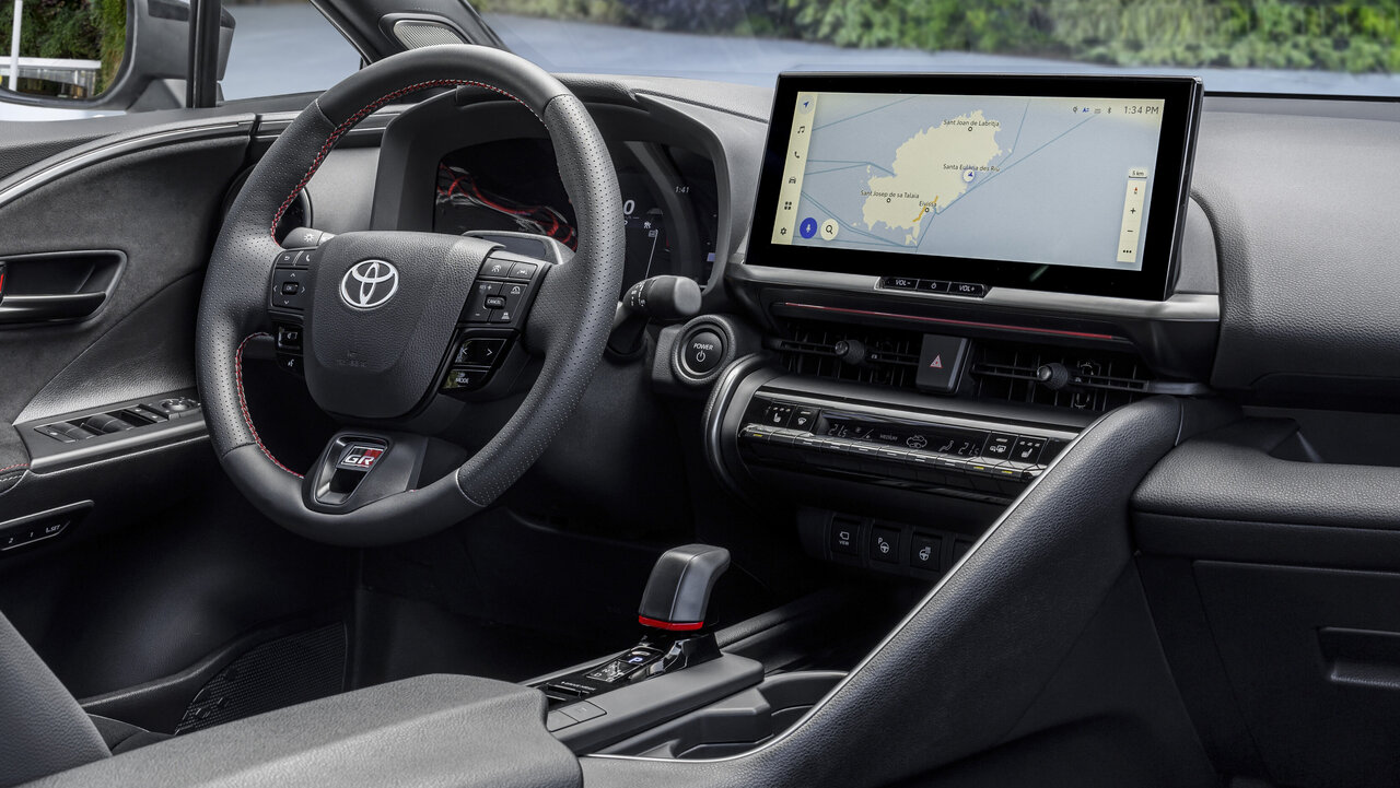 Cockpit des Toyota C-HR