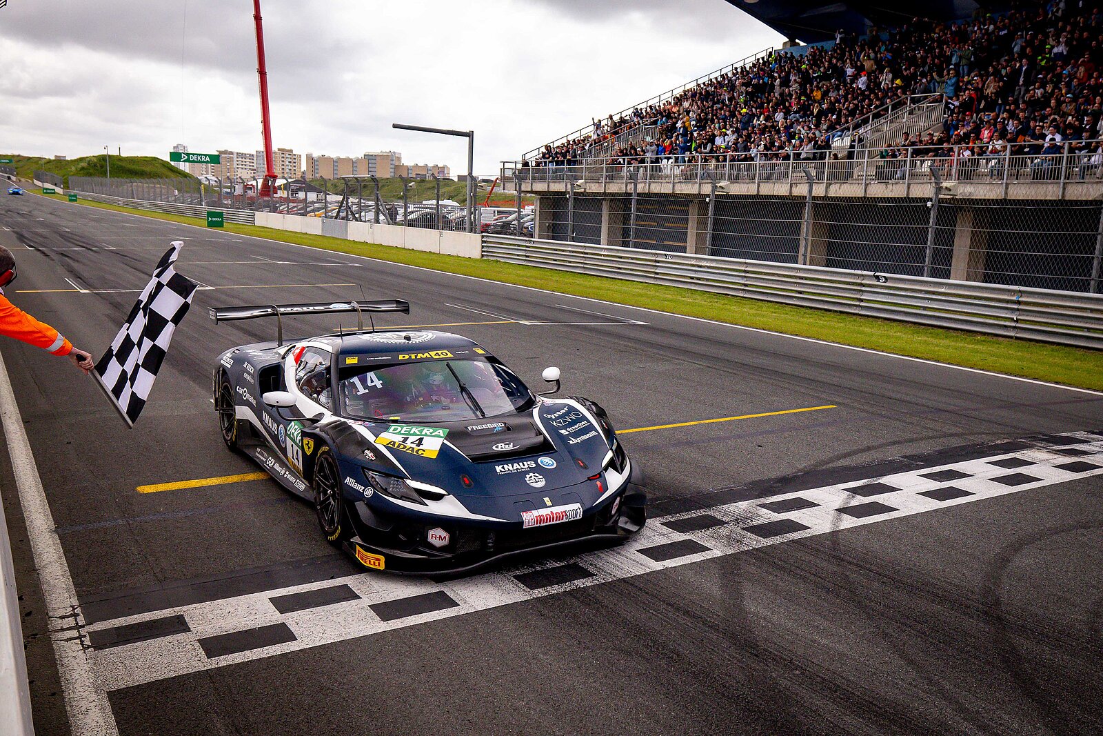 Jack Aitken gewinnt für Emil Frey Racing das DTM-Rennen von Samstag in Zandvoort (NL)