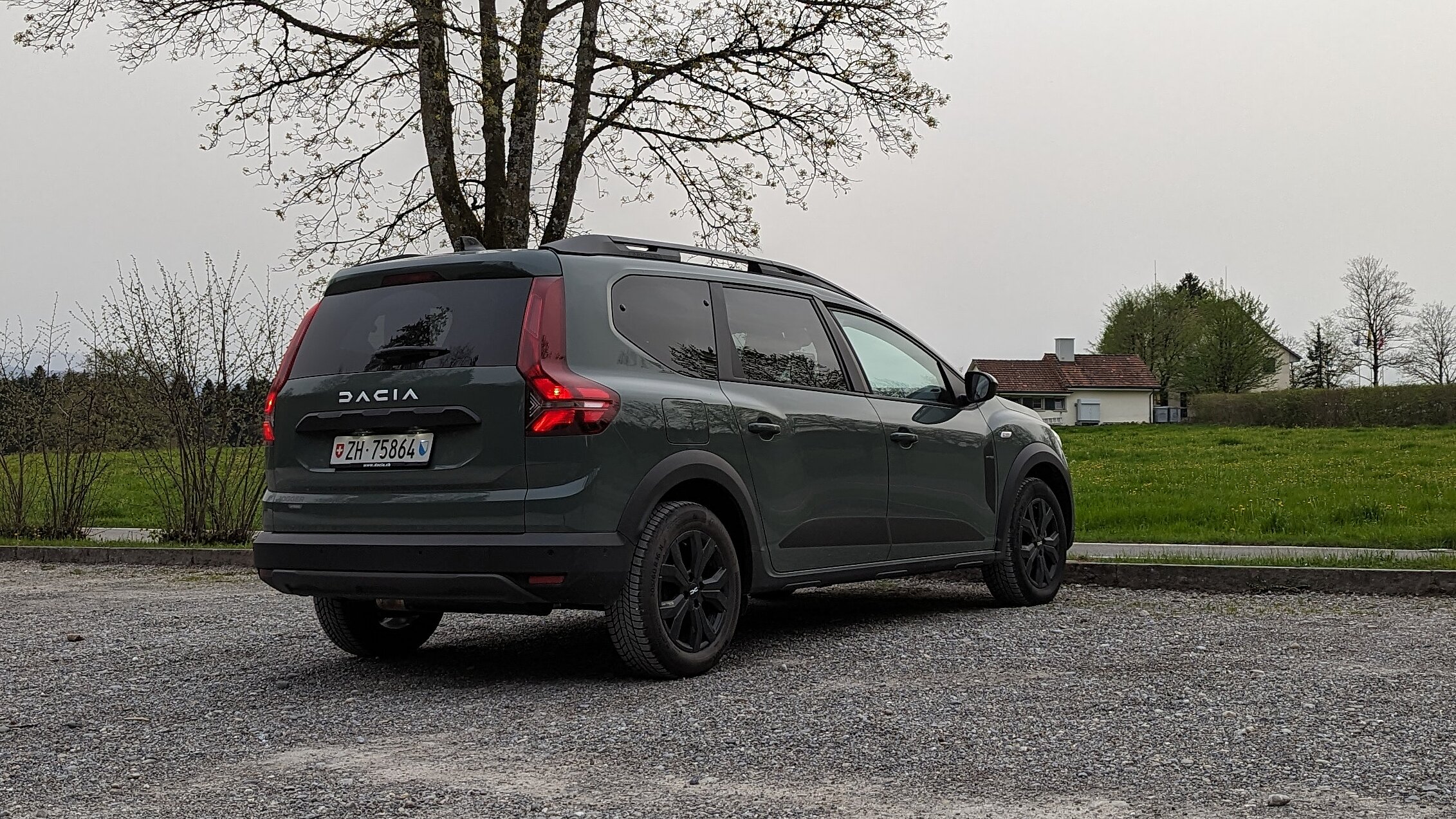 Dacia Jogger von hinten