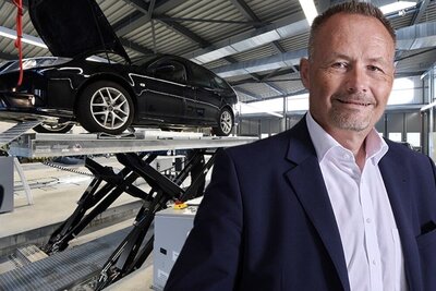 Lorenzo Cascioni, Vizedirektor des Bundesamtes für Strassen ASTRA erklärt STREETLIFE, dass die Delegation der MFK an Garagen möglich ist. Bild: ASTRA, TCS