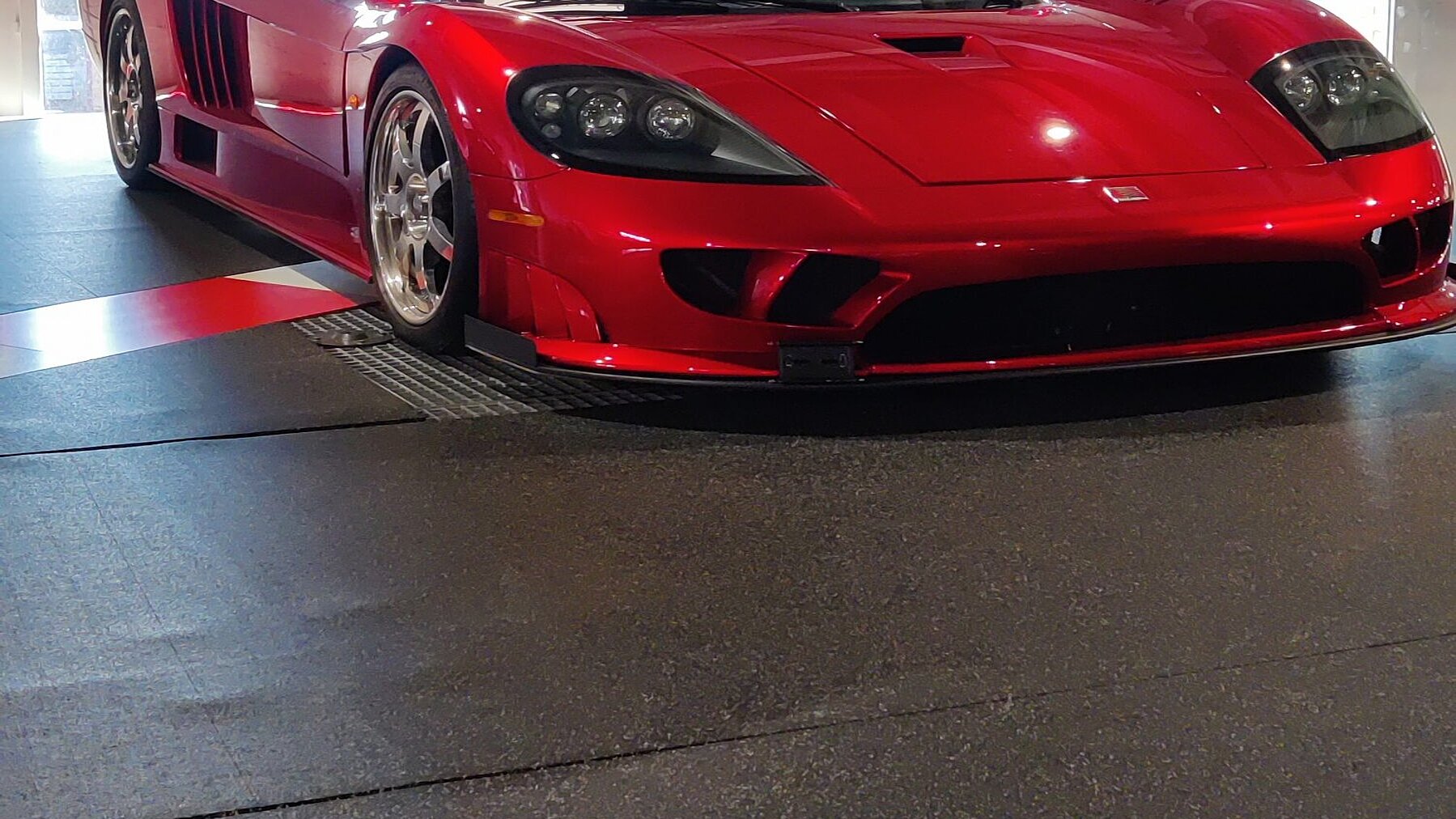 Blick in die Ausstellung der Autobau Erlebniswelt in Romanshorn TG